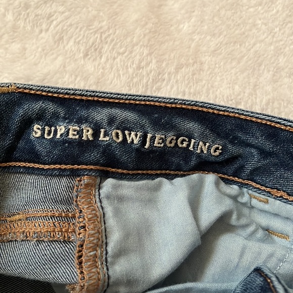 Medium Wash Jeans - Picture 3 of 4